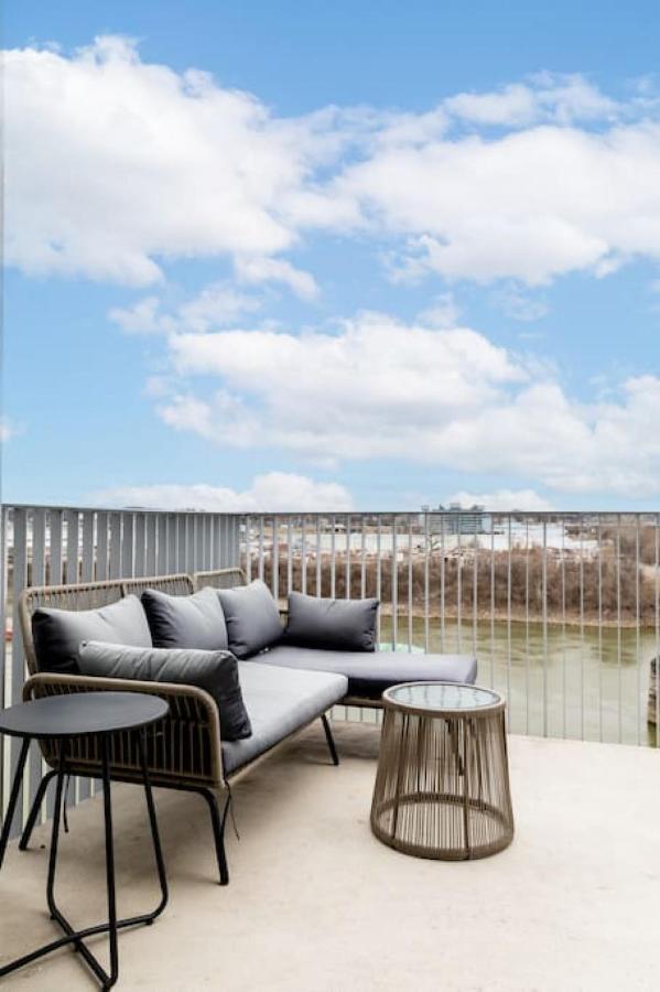 Stunning River View Condo Walk To Downtown Rooftop Patio Nashville Exterior photo